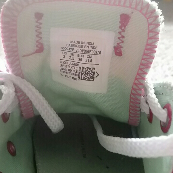 Hot pink/ green double tongue low top converse - Picture 6 of 7